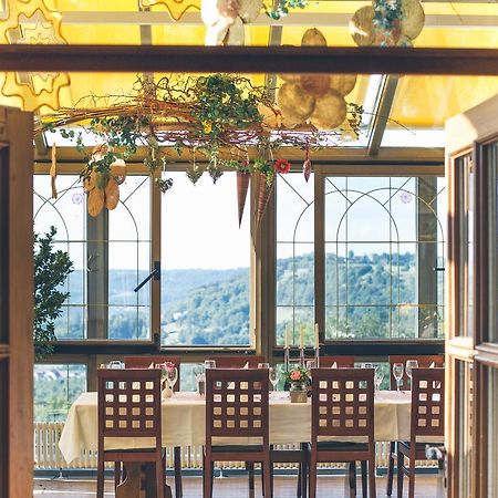 Hotel Gasthof Schoenblick นอยมาร์คท์ อิน แดร์ โอเบอร์พฟัลซ์ ภายนอก รูปภาพ